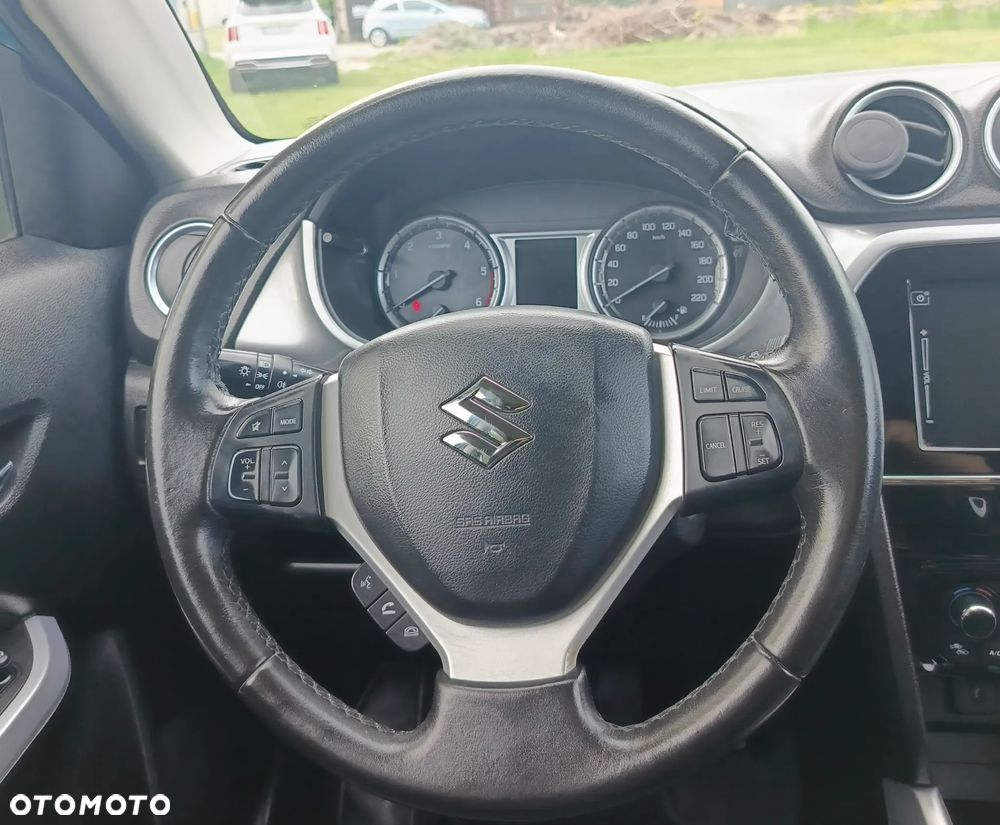 Suzuki Vitara - 10