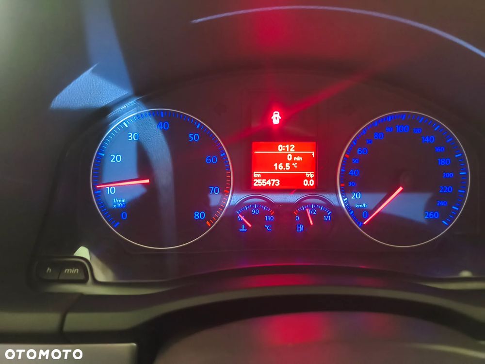Volkswagen Golf 1.6 FSI Comfortline - 12