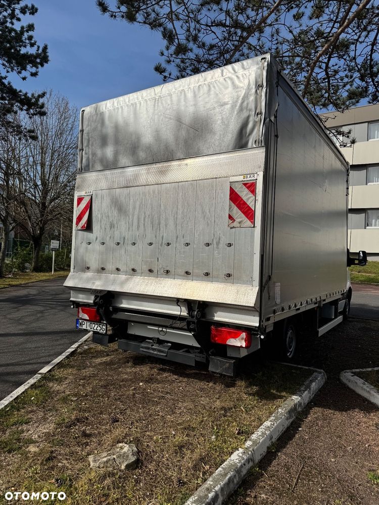 Mercedes-Benz Sprinter - 5