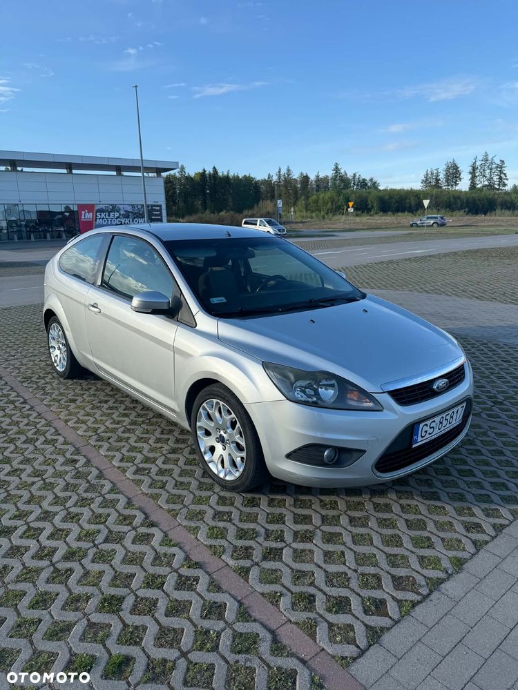 Ford Focus 1.6 Ambiente - 2