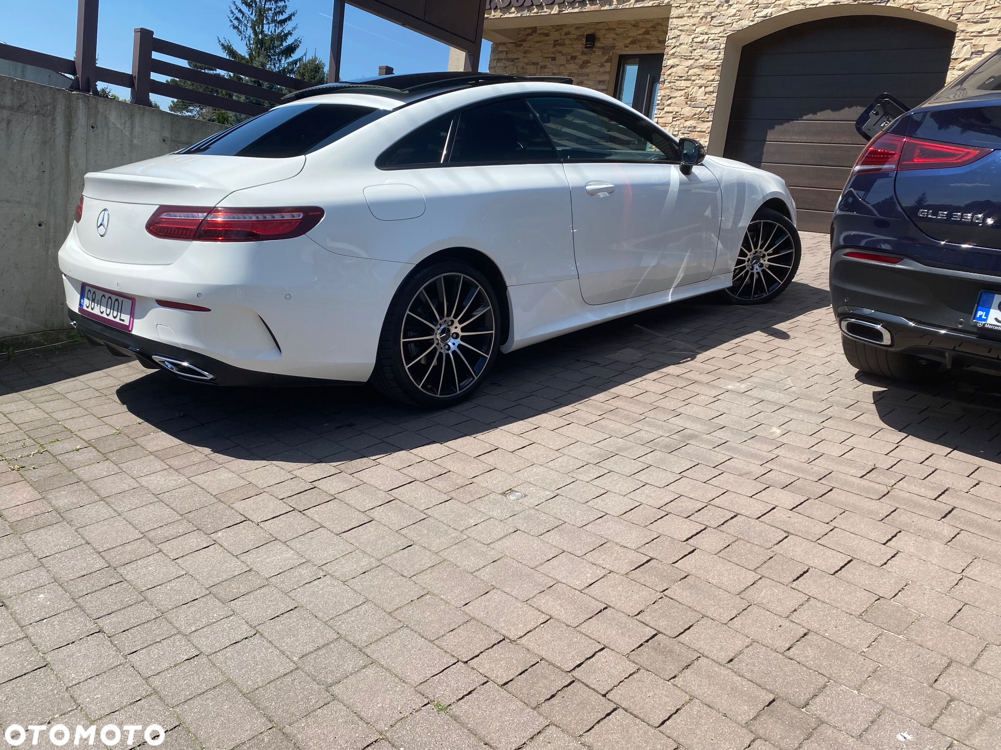 Mercedes-Benz Klasa E 220 d Coupe 9G-TRONIC - 3
