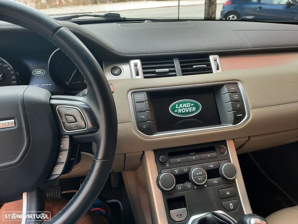 Land Rover Range Rover Evoque - 22
