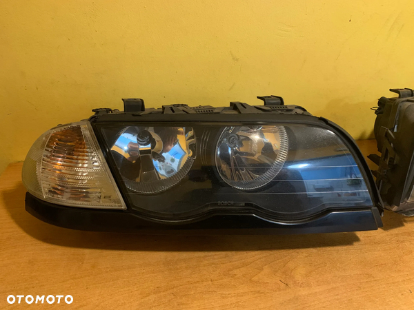 BMW E46 LAMPA PRAWA LEWA PRZEDNIA 0301089206