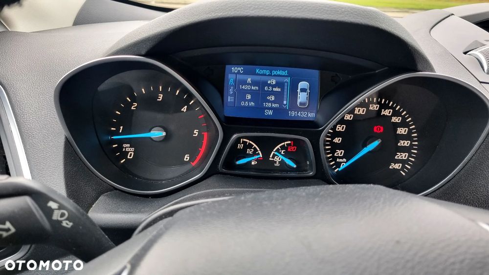 Ford Kuga 2.0 TDCi 2x4 Titanium - 25