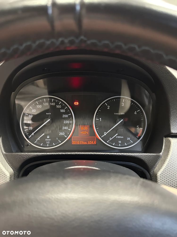 BMW Seria 3 320d DPF M Sport Edition - 19