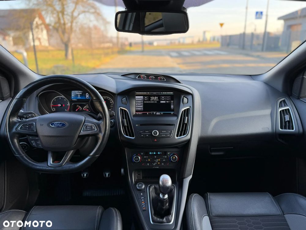 Ford Focus 2.0 TDCi ST - 27