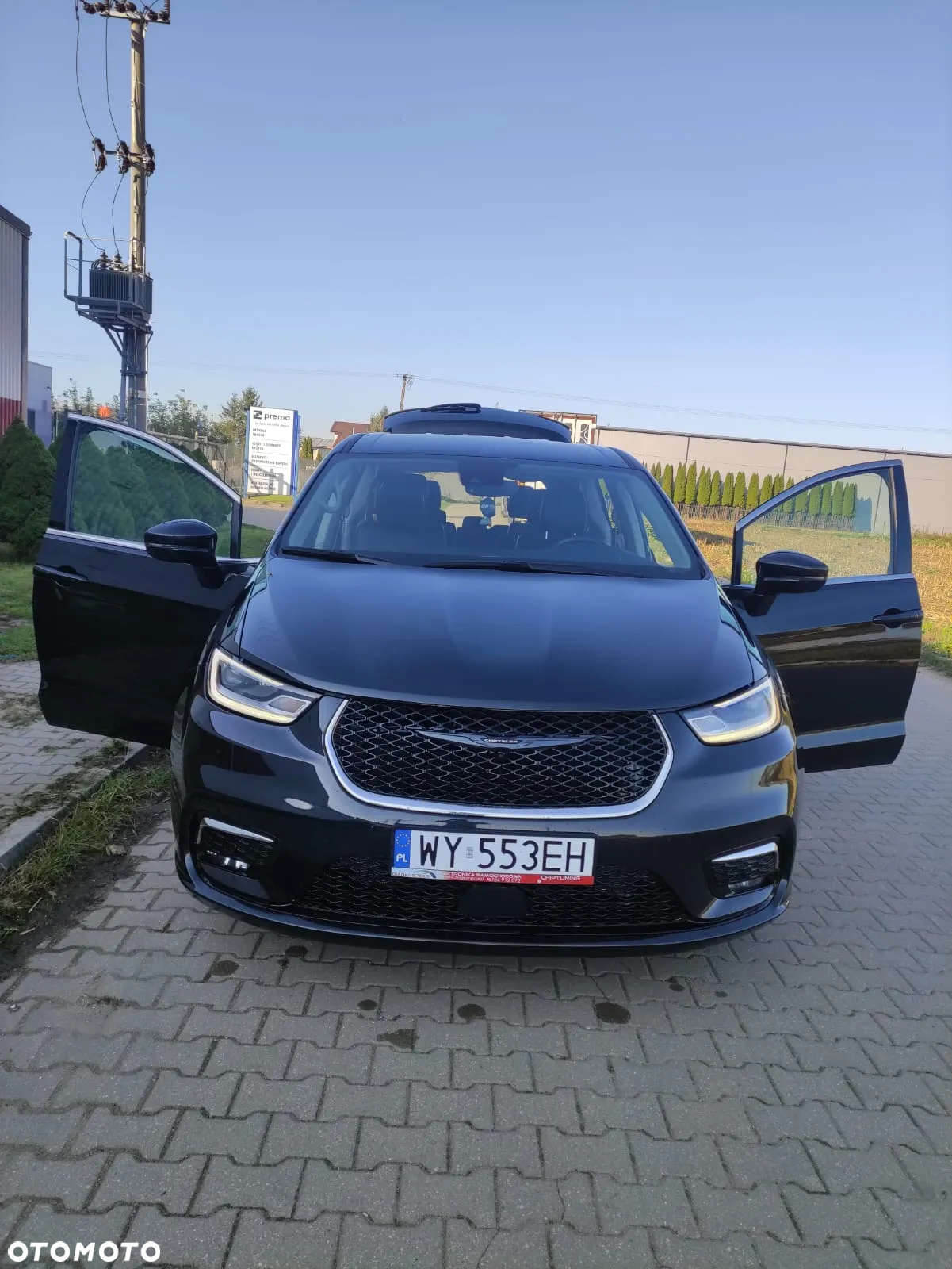 Chrysler Pacifica - 6