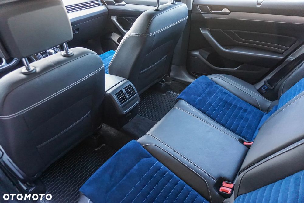 Volkswagen Passat 1.5 TSI EVO Elegance DSG - 27