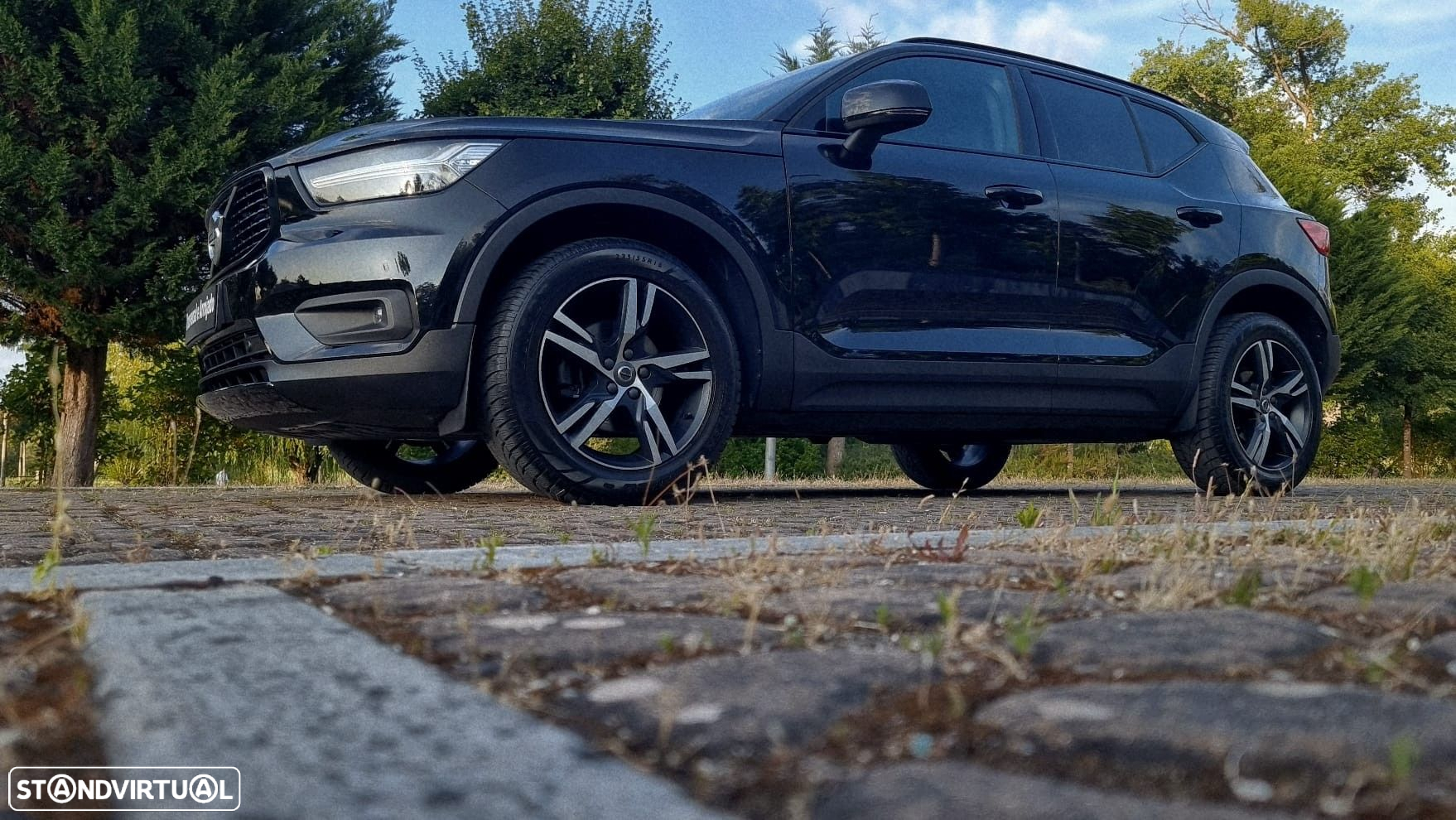 Volvo XC 40 1.5 T2 R-Design Geartronic - 4