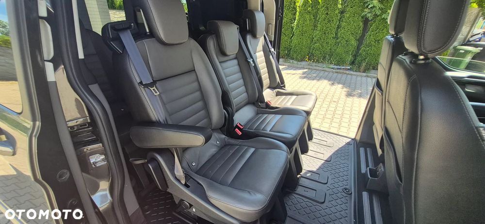 Ford Tourneo Custom 320 L2H1 VA Titanium - 14