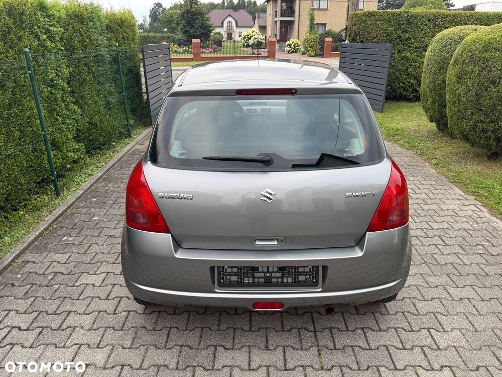Suzuki Swift - 10