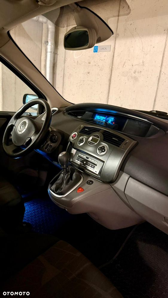 Renault Scenic 1.9 dCi Confort Privilege - 15