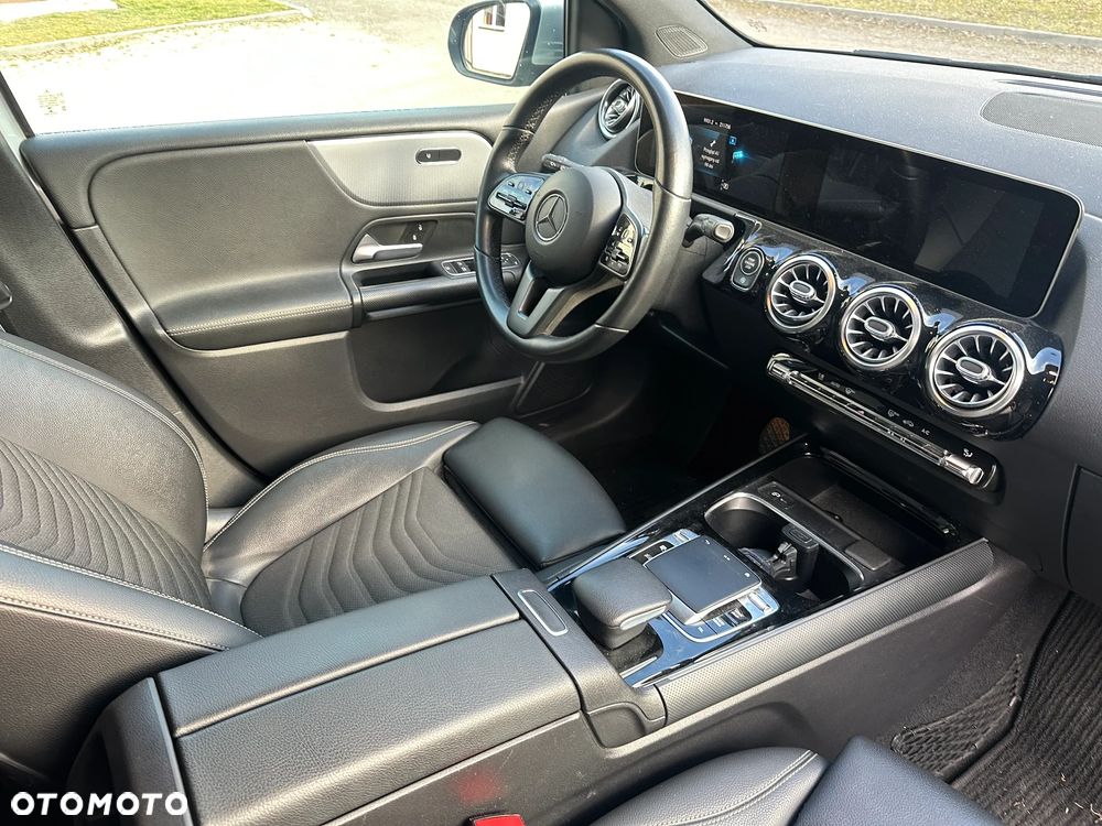 Mercedes-Benz Klasa B 200 d 8G-DCT - 12