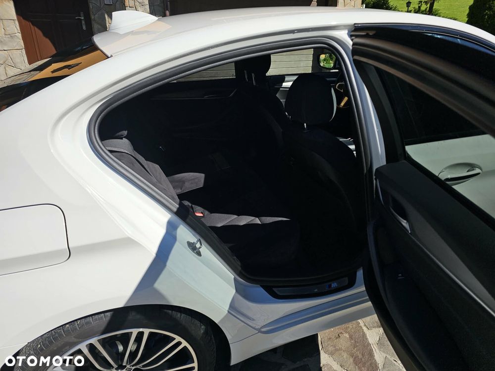BMW Seria 5 540i xDrive M Sport sport - 36