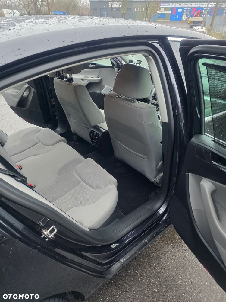 Volkswagen Passat 1.8 TSI Comfortline - 11