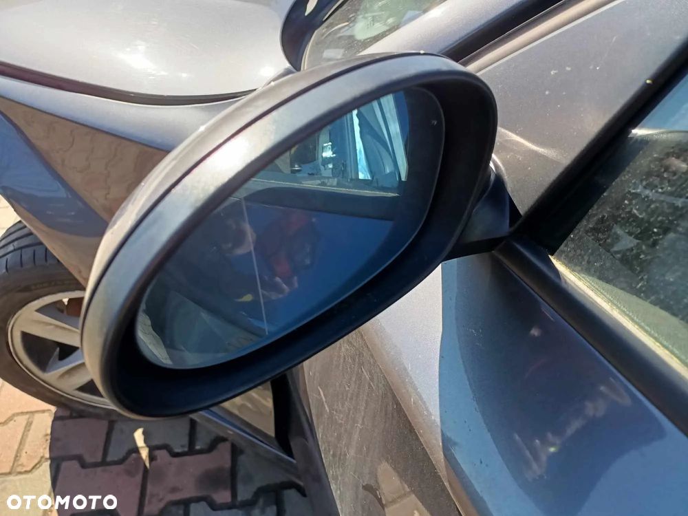Lusterko lewe prawe BMW E87 Europa A22 sparkling graphite - 2