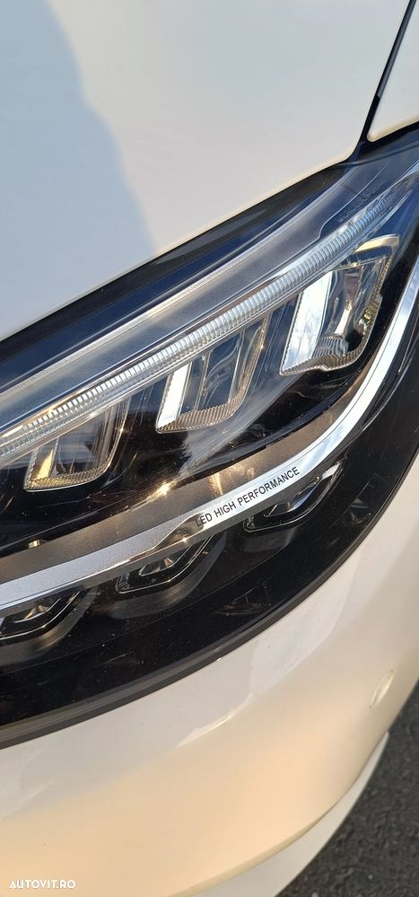 Mercedes-Benz C 300 e PHEV - 16