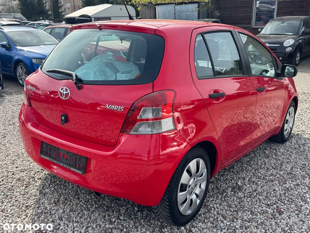 Toyota Yaris 1.33 Luna - 3