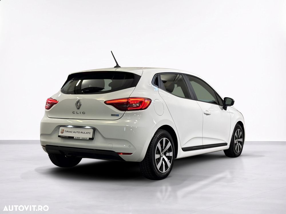 Renault Clio - 7