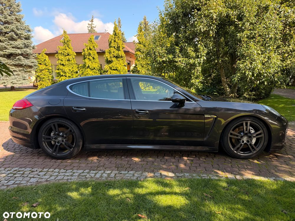 Porsche Panamera 4S - 5