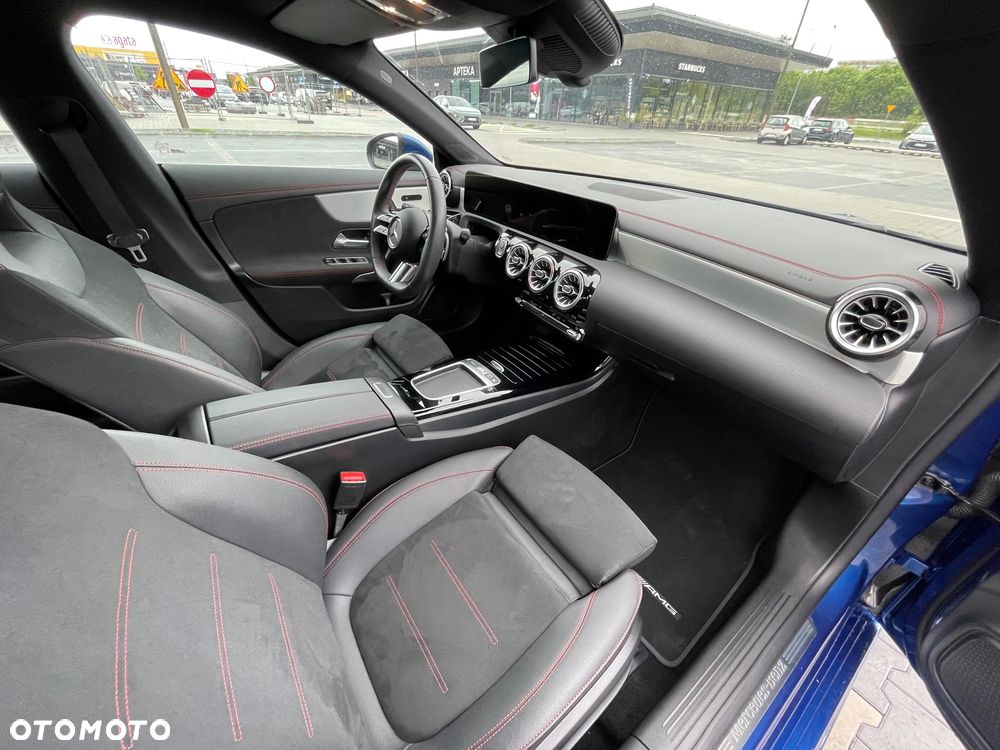 Mercedes-Benz CLA 200 mHEV AMG Line 7G-DCT - 12