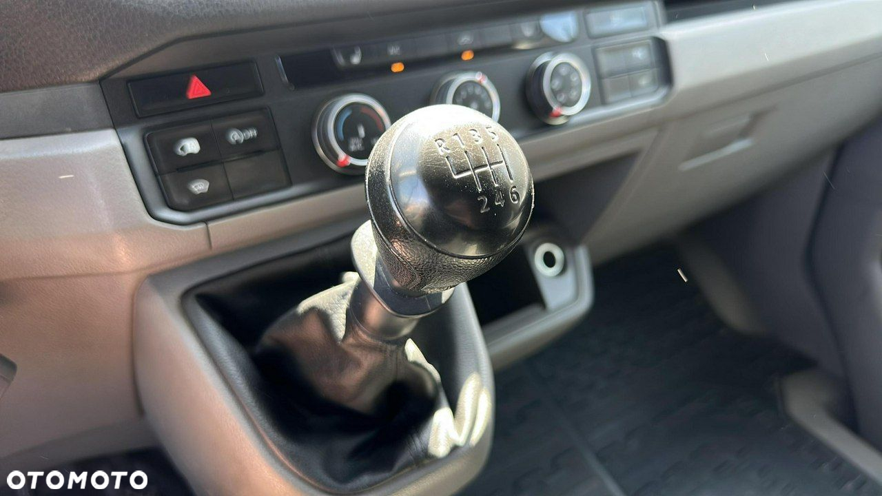 Volkswagen Crafter - 16