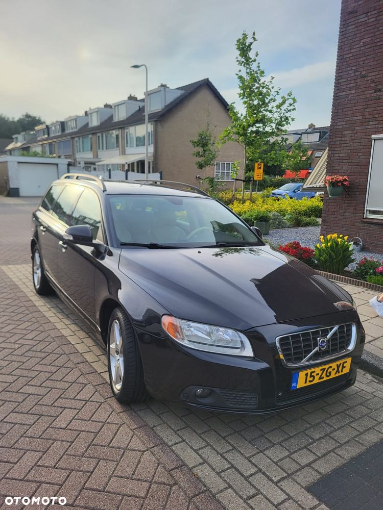 Volvo V70 2.5T Momentum - 19