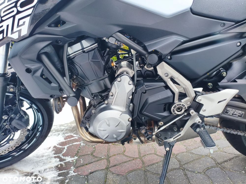 Kawasaki Z 650 - 15