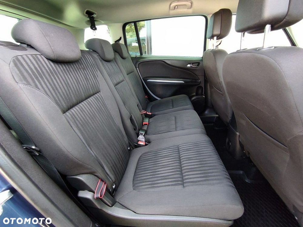 Opel Zafira - 17