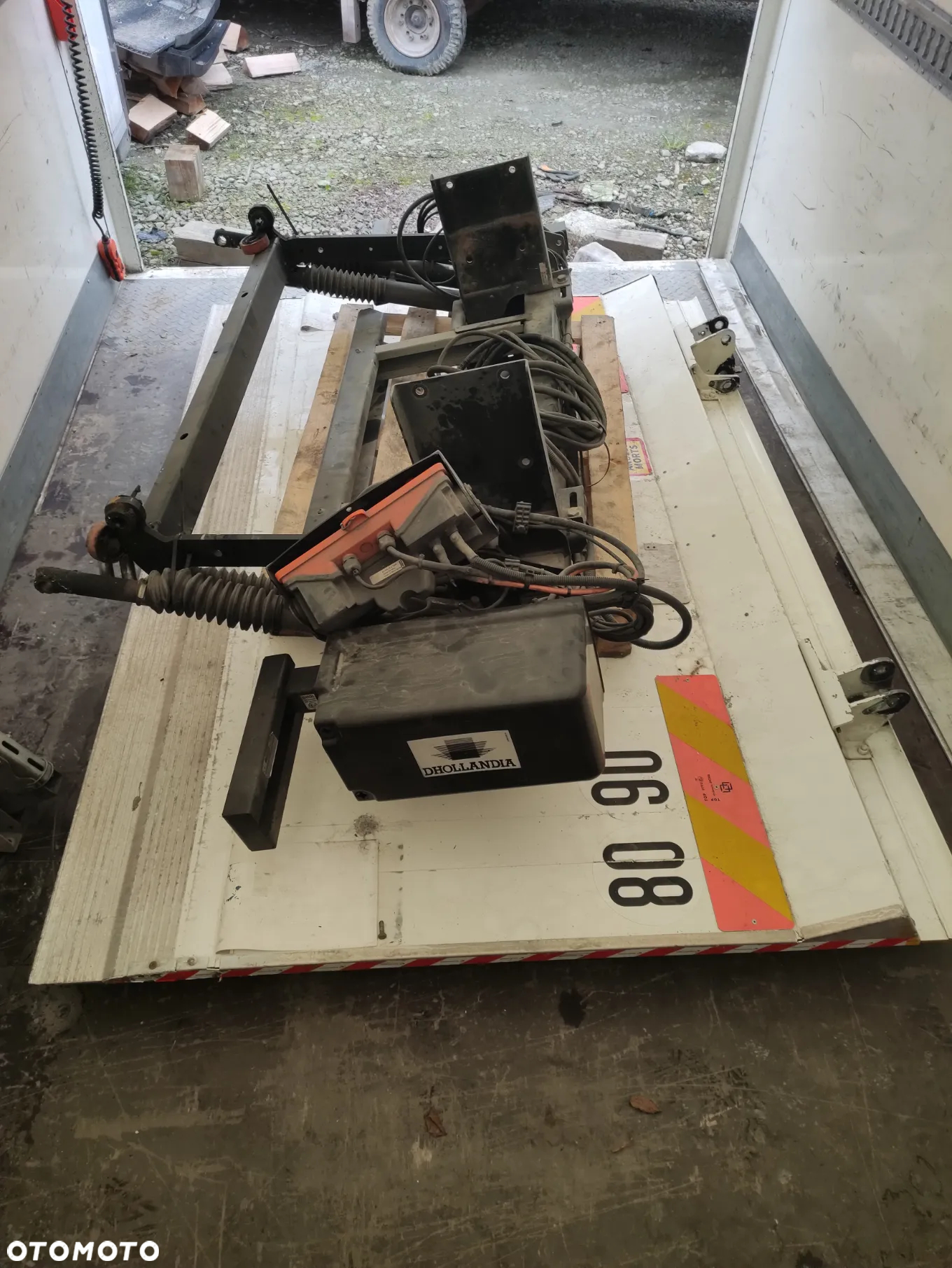 Winda załadowcza Dholandia  12V 2017r 1000kg - 4