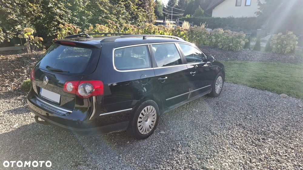 Volkswagen Passat - 2
