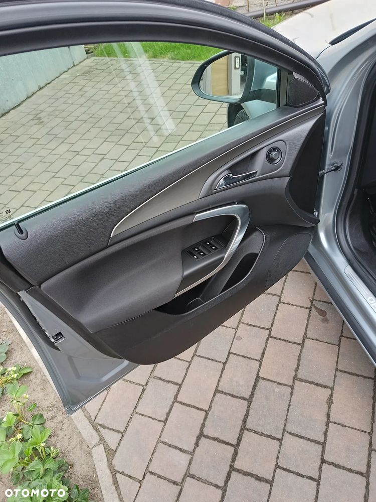 Opel Insignia 1.4 T Cosmo S&S - 11