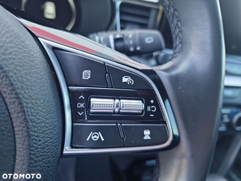 Kia XCeed 1.5 T-GDI Business Line DCT - 24