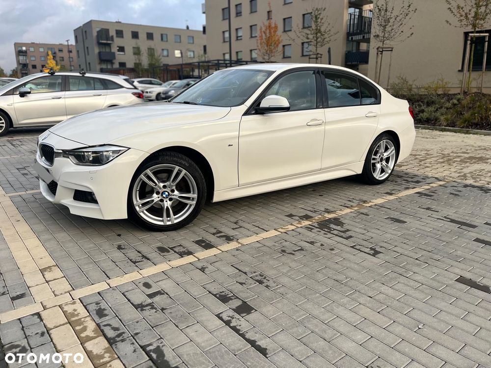 BMW Seria 3 318i M Sport - 1