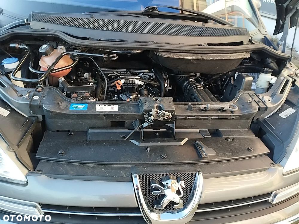 Peugeot 807 HDi 135 Family - 16