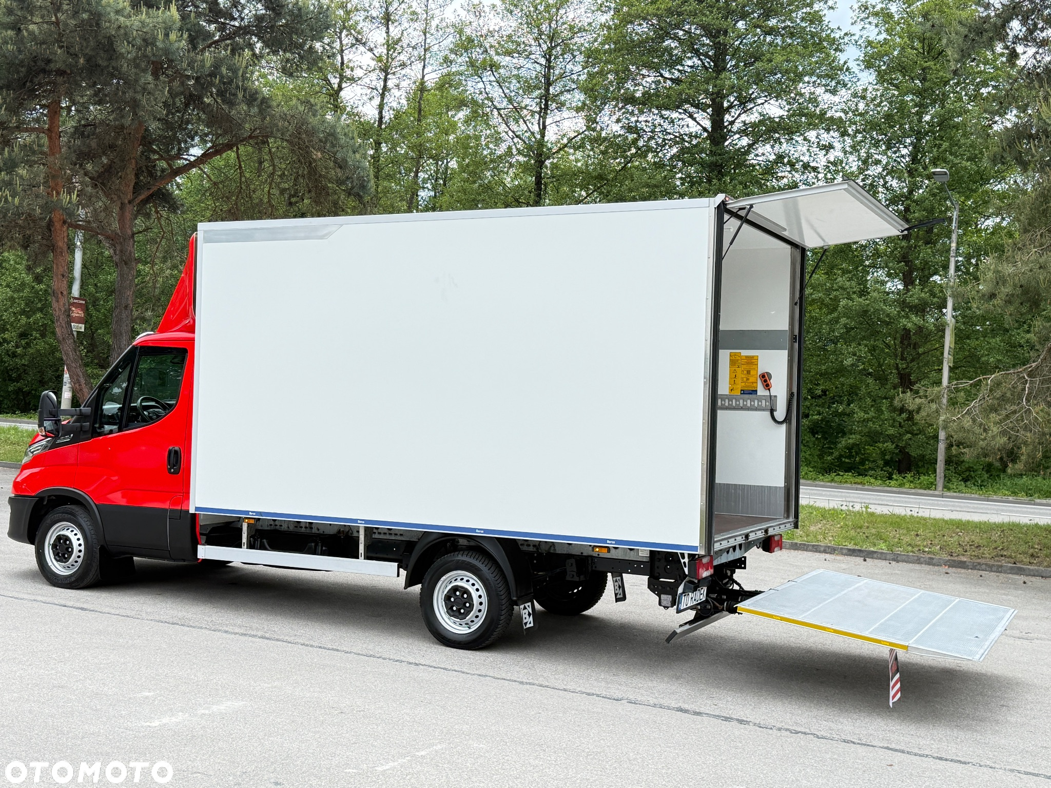Iveco DAILY 35-160 160KM Hi Matic *Resor+Poduszka* Full LED Kontener * Izoterma +Winda 750KG SUPER STAN!!! - 23