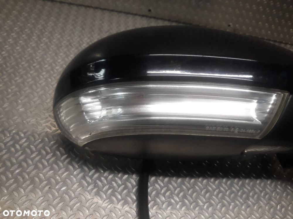 LUSTERKO PRAWY PRZÓD VOLKSWAGEN PASSAT B6  9 PIN  KOLOR: LC9X - 3