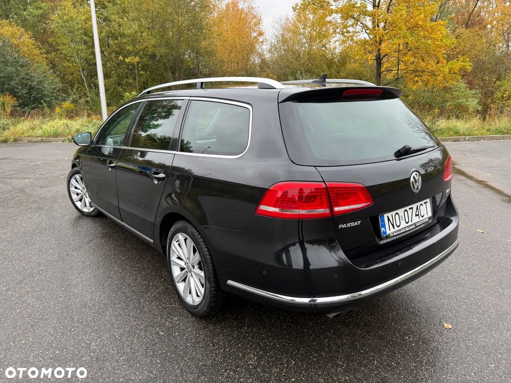 Volkswagen Passat 2011 photo 2