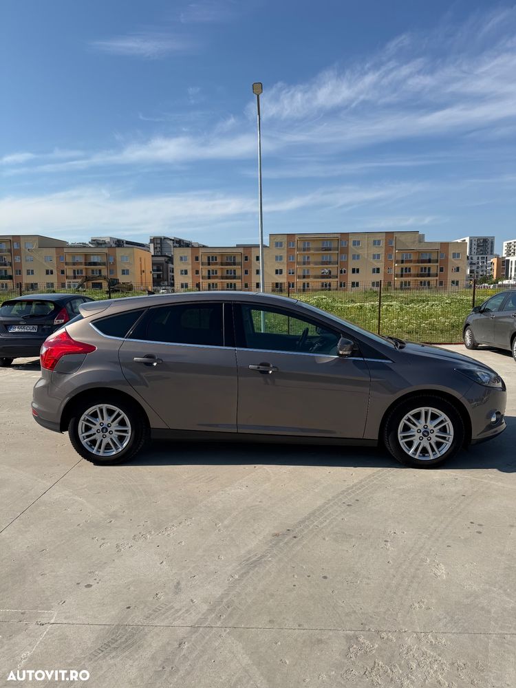 Ford Focus 1.0 EcoBoost Start-Stopp-System TITANIUM - 9