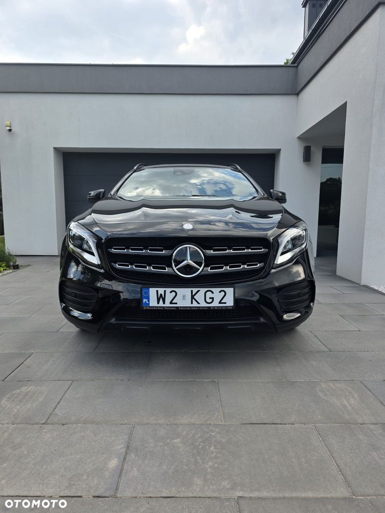 Mercedes-Benz GLA 250 7G-DCT AMG Line - 1