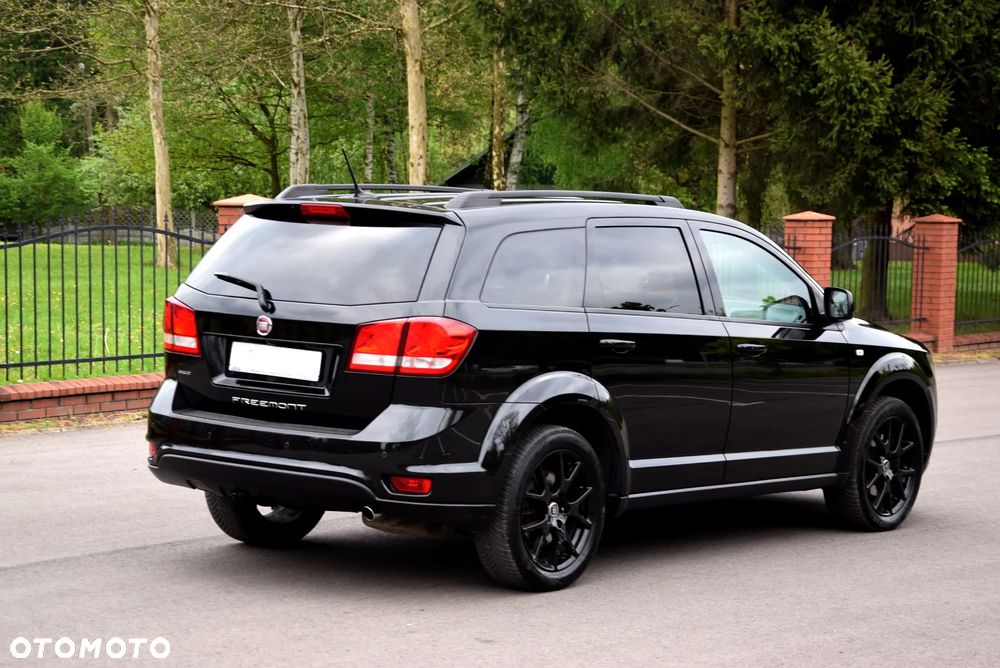 Fiat Freemont 2.0 Multijet Black Code AWD - 6
