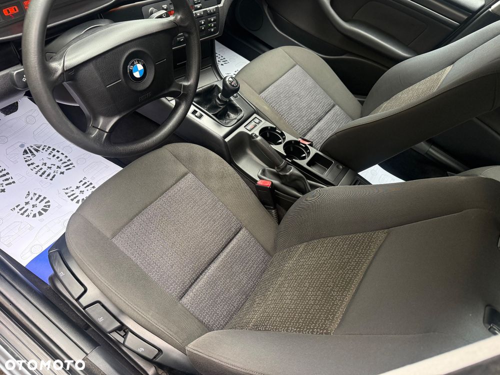 BMW Seria 3 - 24