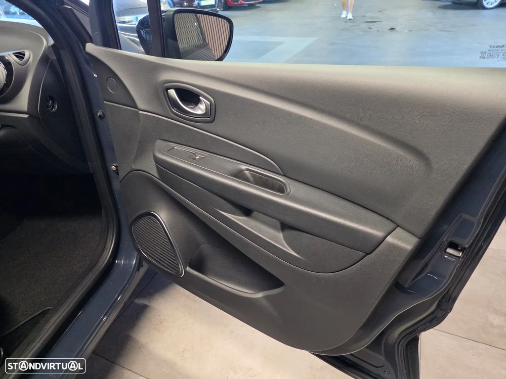 Renault Captur 1.5 dCi Exclusive - 17