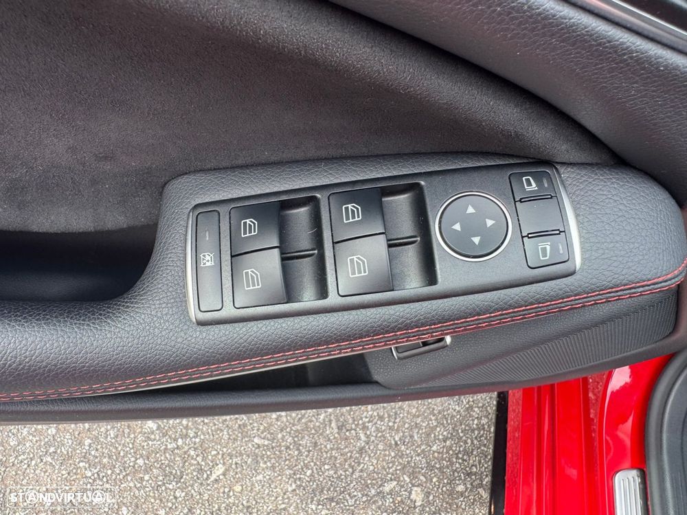 Mercedes-Benz CLA 220 d AMG Line Aut. — fotografia 34