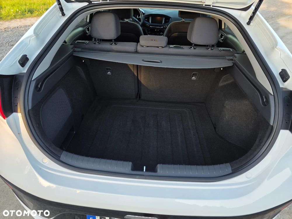 Hyundai IONIQ 1.6 GDI Premium - 14