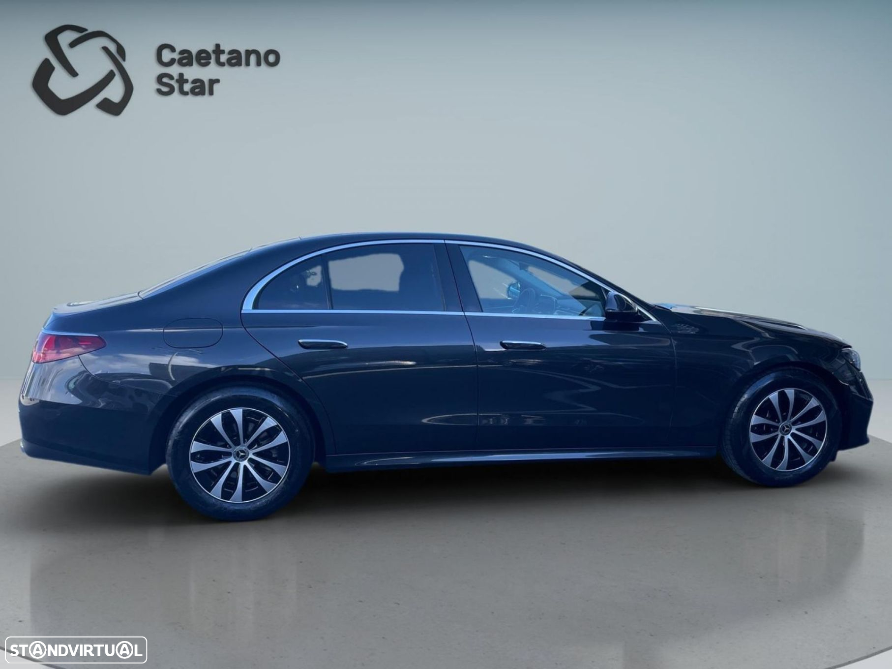 Mercedes-Benz E 200 - 5