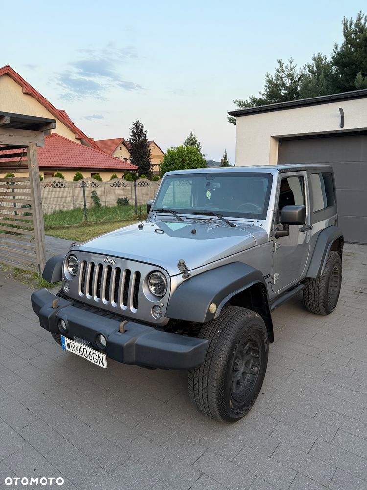 Jeep Wrangler - 1