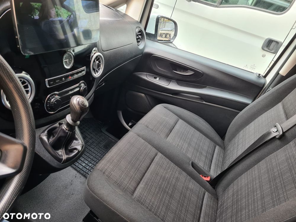 Mercedes-Benz VITO W447 - 20