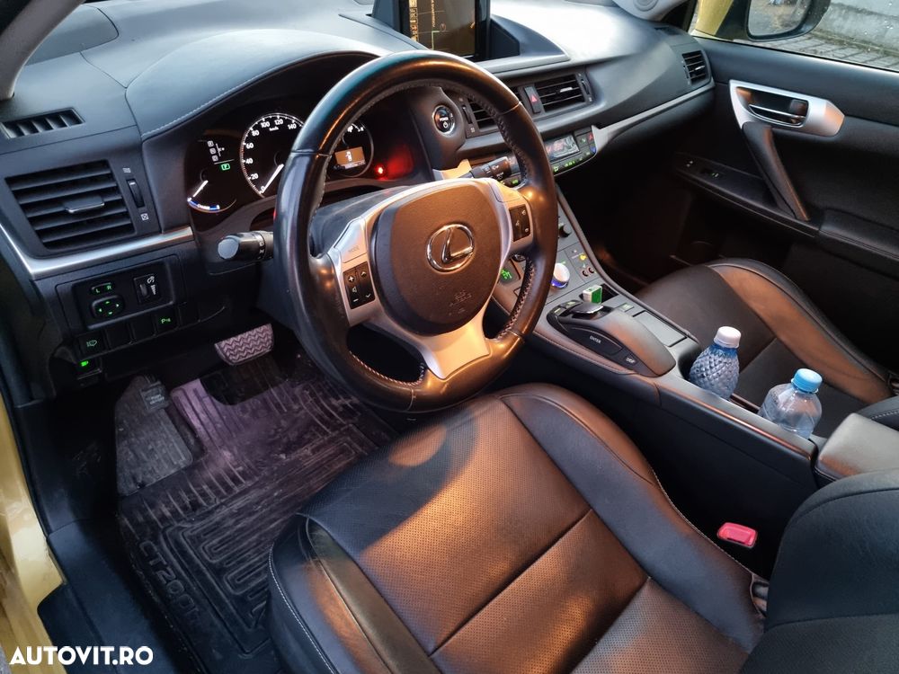 Lexus CT 200h Aut. Eco - 13