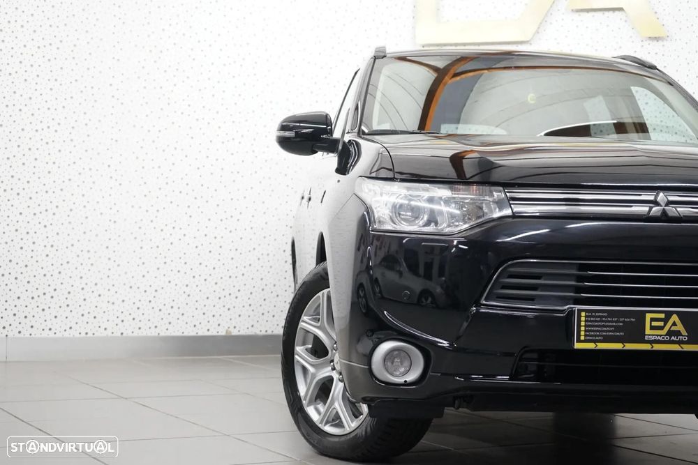Mitsubishi Outlander 2.0 4WD Plus - 44